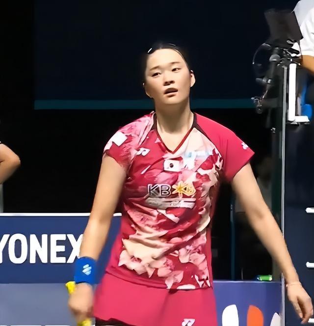 硬物掷向球 硬物掷向球