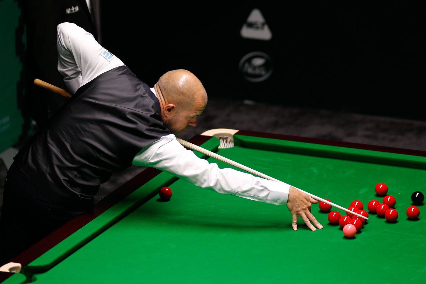 而王艺迪则 而王艺迪则