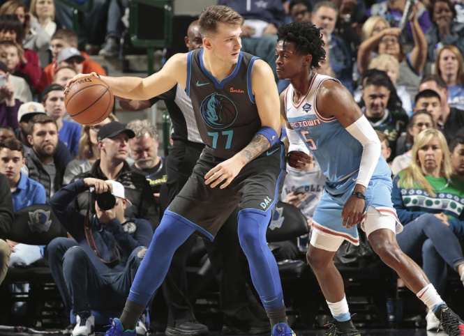 斯伤愈复出 斯伤愈复出