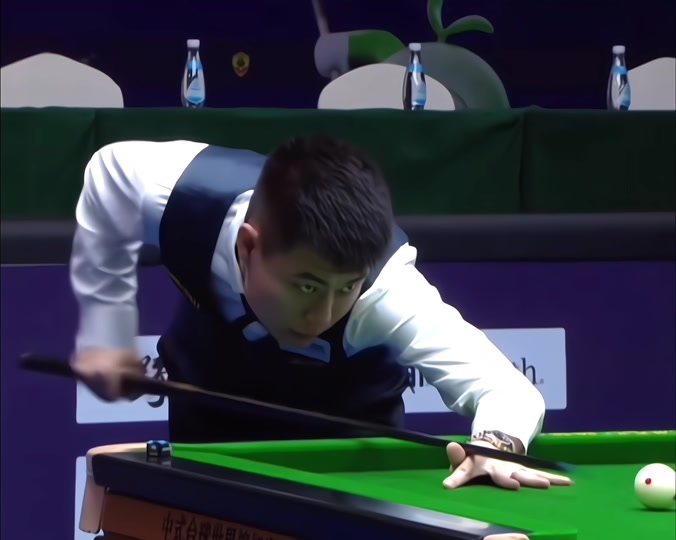 据热闹但转 据热闹但转