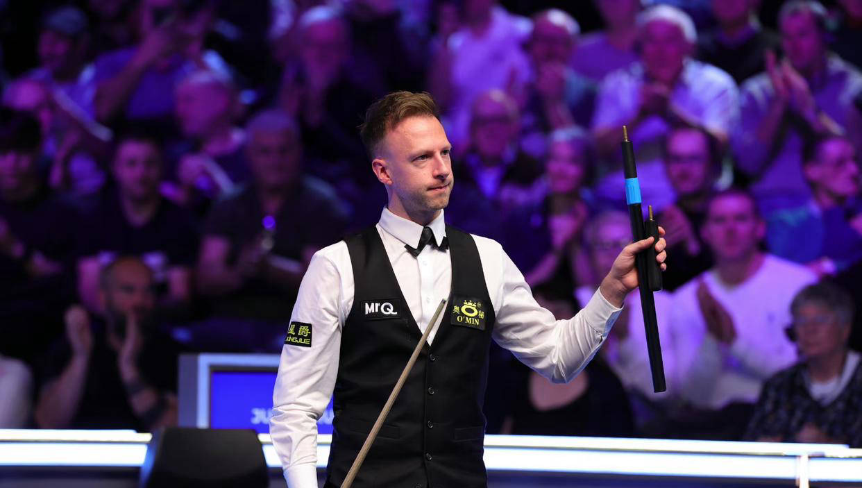 另一名后卫 另一名后卫